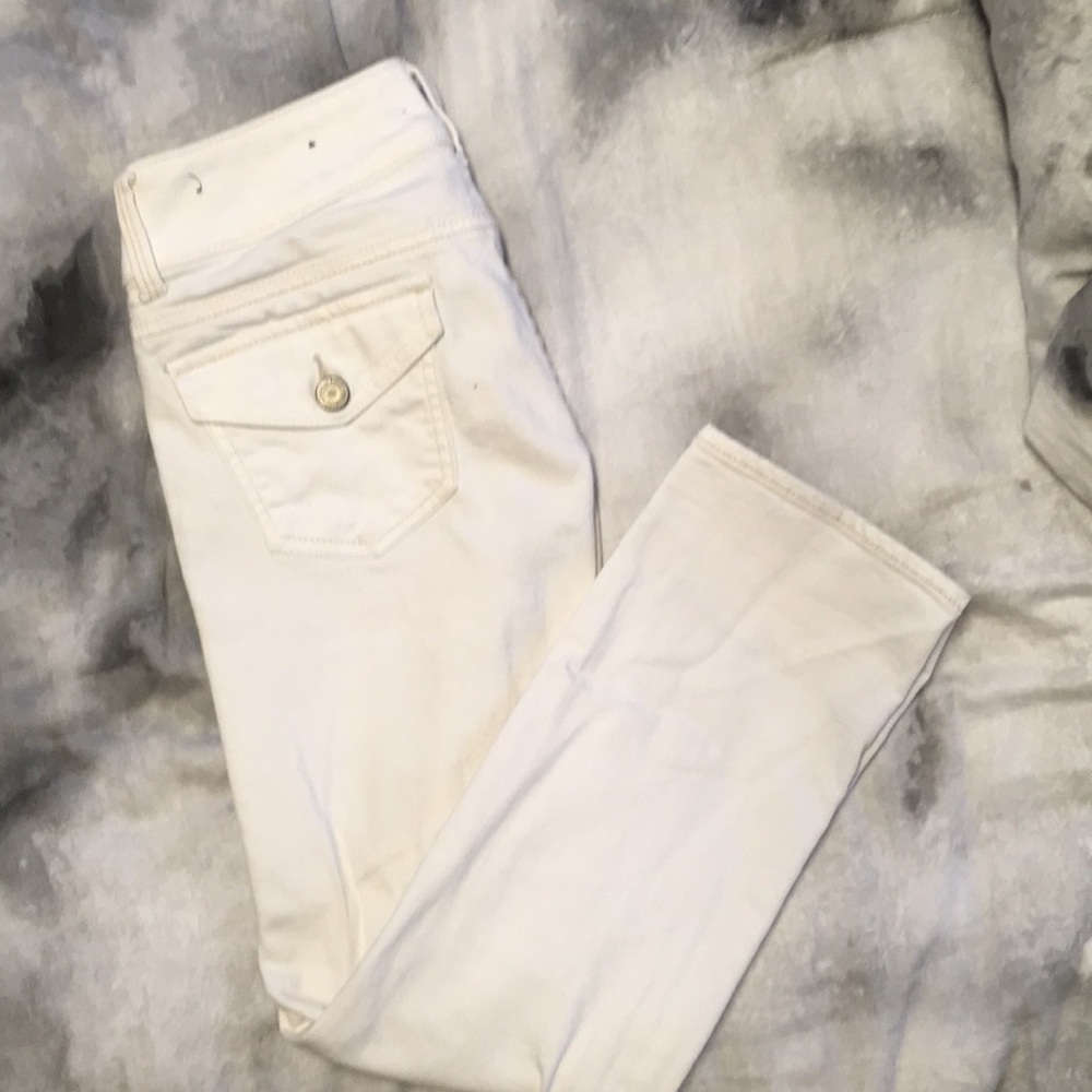 White Artist style capris pants AEO